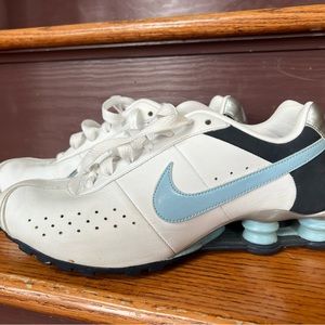 Nike sneakers women’s size 8.5